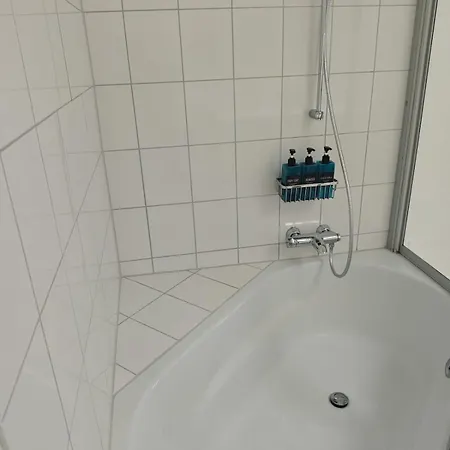 2 Zentral In Für 11 Personen, Familien Und Firmen